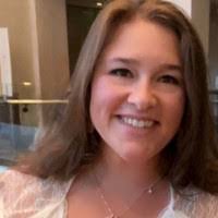 Lindsey Reardon's Instagram, Twitter & Facebook