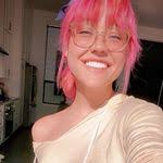 Sharon Kunsman's Instagram, Twitter & Facebook