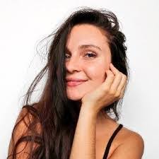 Cassie Hutton's Instagram, Twitter & Facebook