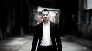 Discover book depository's huge selection of sebastian fitzek books online. Interview Krimi Autor Fitzek Wie Das Gluck Dauert Auch Eine Krise Nicht Ewig An Augsburger Allgemeine