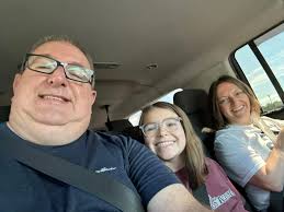 Finally keeping her streak with another Hard Rock, scenes from the trolley  tour, and traveling home. Now the devil box or work awaits!