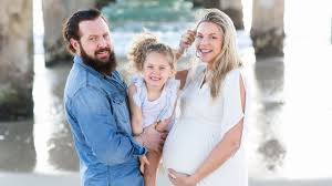 Er ist der älteste von neun geschwistern und besuchte wie auch seine geschwister die st. Seal Team Star Aj Buckley And Wife Abigail Ochse Welcome Twins Exclusive Entertainment Tonight
