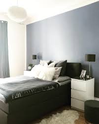 Monochrome Vibes Holt Euch Den Schwarz Weiss Look Ins Schlafzimer Ganz Easy Mit Schwarzen Und Weissen Schlafzimmer Schwarz Weiss Zimmer Bettwasche Schlafzimmer