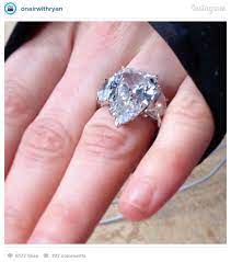 Avril wore a black strapless wedding dress at the ceremony and a white gown at the rehearsal dinner, according to popsugar. Chad Kroeger Rocks Avril Lavigne S World With A 17 Carat Diamond Ring For Their First Wedding Anniversary The Jeweler Blog