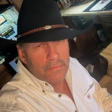 Daniel Naumann (@danielnaumann21)