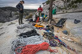 If honnold fell in the process, chin would spend the rest of his life wondering if the very act of filming somehow contributed. Free Solo How Filmmakers Avoided Killing Alex Honnold As He Climbed