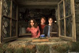 Al inicio de este, potter descubre algunas novedades; Es Harry Potter Y El Prisionero De Azkaban La Mejor De La Saga