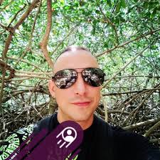 Which way is the best way to turn off a motorcycle?