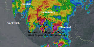 A possible tornado struck a suburb near chicago, illinois, causing widespread damage and injuring tornado rips through western suburbs, damaging more than a hundred homes and injuring several. Tornados In Luxemburg Und Amsterdam
