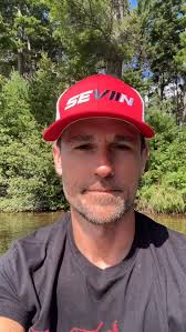 Help me wish a big 80th Happy Birthday to my dad! He's got a bunch of  nicknames and leaves a trail of smiling faces wherever he goes. I'm so  lucky to have