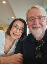 Open Sundays 11 AM to 5 PM! Swing in and chill out with us ! #drinklovers♥️