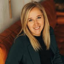 Illinois Pork would like to welcome our new Director of Marketing, Mikayla  Schaefer! Mikayla was born and raised in Waterloo, Iowa and graduated from  Iowa State University where she majored in animal