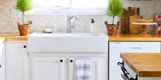 how to clean kitchen sinks and drains