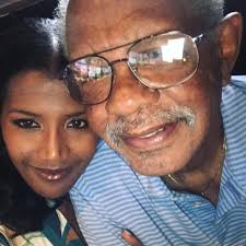 A Father is Daughter's 1st love😌💕. He often determines the loves she will  have in life🙏🏾 So thankful for you Dad... and the great Fathers in our  lives🙏🏾 #happyfathersday to every awesome