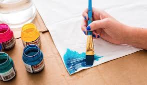 The Best Fabric Paint For Crafters Buyer S Guide 2020 Craft Leisure