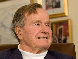 Ook vrouw oud-president George Bush (92) opgenomen in ziekenhuis
