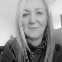 Carol Barlow's Instagram, Twitter & Facebook