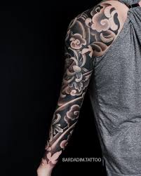 Blue is a lucky color in japan, and subsequently the color of choice for job interview outfits. Bardadim Tattoo Portfolio Japanese Tattoos Japanese Tattoo Tattoos Japanese Tattoo Sleeve
