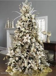 Next, in addition to using layers of white, another tip for pulling off a white christmas theme beautifully is to use a mix of textures. 170 Best Christmas In White Silver And Gold Ideas Christmas Christmas Decorations Christmas Holidays