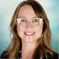 Roslyn Keller's Instagram, Twitter & Facebook