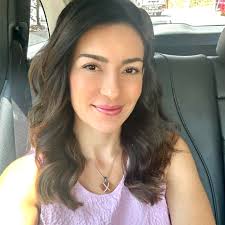 Julio Iglesias y las mujeres Así hablaba nuestro cantante más internacional  sobre sus relaciones de amor con las mujeres, siempre desde el respeto y el  cariño más absoluto. «¿Cuántas mujeres he tenido?