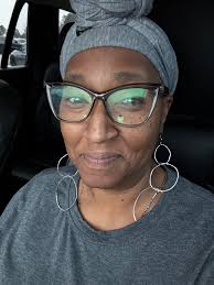 Didn't NOBODY try to pinch me today 💚❤️🤣 #greenygreen #stpattysday