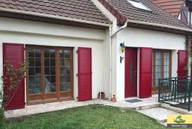 Nous Vous Proposons Des Volets Battants Aluminium Qui S Harmonisent Parfaitement Avec Les Couleurs De Volet Battant Volets Battants Aluminium Volet Battant Alu