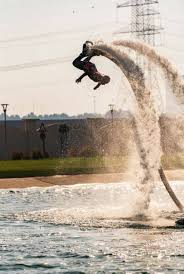 الويك بارك تضم أعلى كابل في بحيرة صناعية حول العالم أخبار صحيفة الرؤية