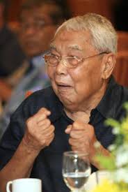Now, he is 95 year now. January 2010 Din Merican The Malaysian Dj Blogger Page 5