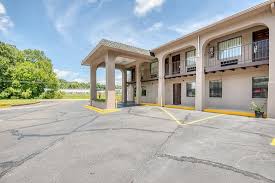 Through this course, participants will have the advantage of buying a home with the confidence that comes with education and knowledge of current housing options. Oyo Hotel Vicksburg Southeast Prices Motel Reviews Ms Tripadvisor