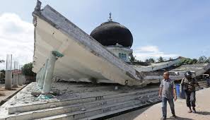 Setelah itu gelombang tsunami mulai memberikan dampaknya pada wilayah aceh dan sebagian di sumatera utara. Gempa 6 5 Sr Guncang Aceh Iain Samarinda