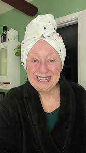 Martha Barefoot's Instagram, Twitter & Facebook