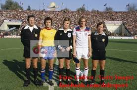 06.06.2021 ⚽anglia vs romania ⚽ponturi si cote speciale ⚽ analiza statistici avancronica ⚽echipe probabile jucatori accidentati ultimele rezultate directe ⚽predictii forma echipelor anglia vs romania citeste si ultimele discutii/comentarii. Imaginea Zilei CosticÄƒ StefÄƒnescu Inainte De Romania Anglia 2 1 1980