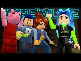 Roblox Piggy But With 100 Players We Play The Craziest Games Youtube Roblox Crazy Games Roblox Animation