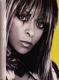 Sheila Horne's Instagram, Twitter & Facebook