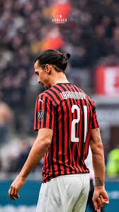 Acm acmilan ibrahimovic kaka maldini theo rossoneri castillejo piatek forzamilan zlatanibrahimovic rebic theohernandez mohamadhoseinafrasiabi milan. Pin Di Hassan Su Futbol Retro Foto Di Calcio Milano Squadra Di Calcio