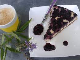 Dans un cul de poule, ajoutez la crème, les myrtilles, le philadelphia et le sucre et battez le tout. Cheesecake New Yorkais Aux Myrtilles La Cuisine De Bulle
