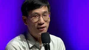 권영진은 1962년 12월 10일에 경상북도 안동군 남선면에서 태어났다. ì •ì¹˜ ì§„ì¤'ê¶Œ ê¶Œì˜ì§„ ì¸í„°ë·° ì‡„ë„ ì†Œì‹ì— í†µí•©ë‹¹ ë¬´ëŠ¥í•˜ë‹ˆ ì™¸ì‹ ì´ ë¨¼ì € ì£¼ëª© Ytn