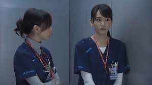 コードブルーファンアカウントさんはinstagramを利用しています リクエスト投稿 あー ここは本当に好き 白石先生 全身から面倒くさいオーラが漂ってますよ 笑 まあね 寝不足で疲れてるの状態なのに あんなに大声で喋られたら 嫌かも 笑 それとは対照的に