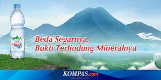 Kalau ini le minerale, kandungan besinya sampai 1.400, kata pria itu mengklaim sembari mencelupkan adaptor dan menyalakan lampu dengan percobaan itu. Fakta Seputar Air Mineral