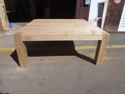 Grande Table Carre En Chene 200 Cm 200 Cm Salle A Manger Montagne Salle A Manger Table Carree Table De Salle A Manger Bois