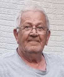 Mindy Skaggs's Instagram, Twitter & Facebook