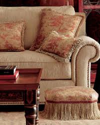 حا طه سيراميك بني ومحتاره بلو ن الا ثاث ساعدوني الله يجزاكم خيييير عالم حواء