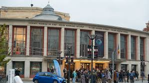 Asociația kincses kolozsvár, consulatul general al ungariei la cluj locație:teatrul maghiar de stat csiky gergely, sala mare descriere: Digital Natives Archives Conflict Zones