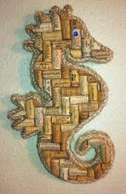Wine Corks Art Mural Hippocampe Unique Realise Avec Support En Bois Massif Et Bouchons De Vin Vrai Joliment B Wine Cork Crafts Cork Art Wine Cork Diy Crafts