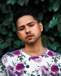 Ryan Wirtz's Instagram, Twitter & Facebook