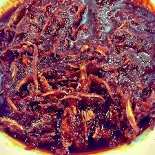 Cara yang biasa yang saya mengikut cara sepupu saya cikgu wan faizah di sini ialah memasukkan ikan bilis yang tidak dimasak ke dalam sambal tumis. Sambal Tumis Ikan Bilis 250g Shopee Malaysia