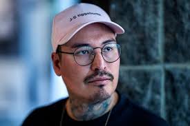 Er jeg den eneste, der studser over det?: Anne køber ind og laver mad. Så  kommer Anders hjem fra arbejde