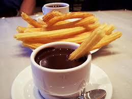 Resultado de imagen de churros con chocolate