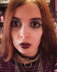 Who is the favorite ghoul that inspired the user's look?